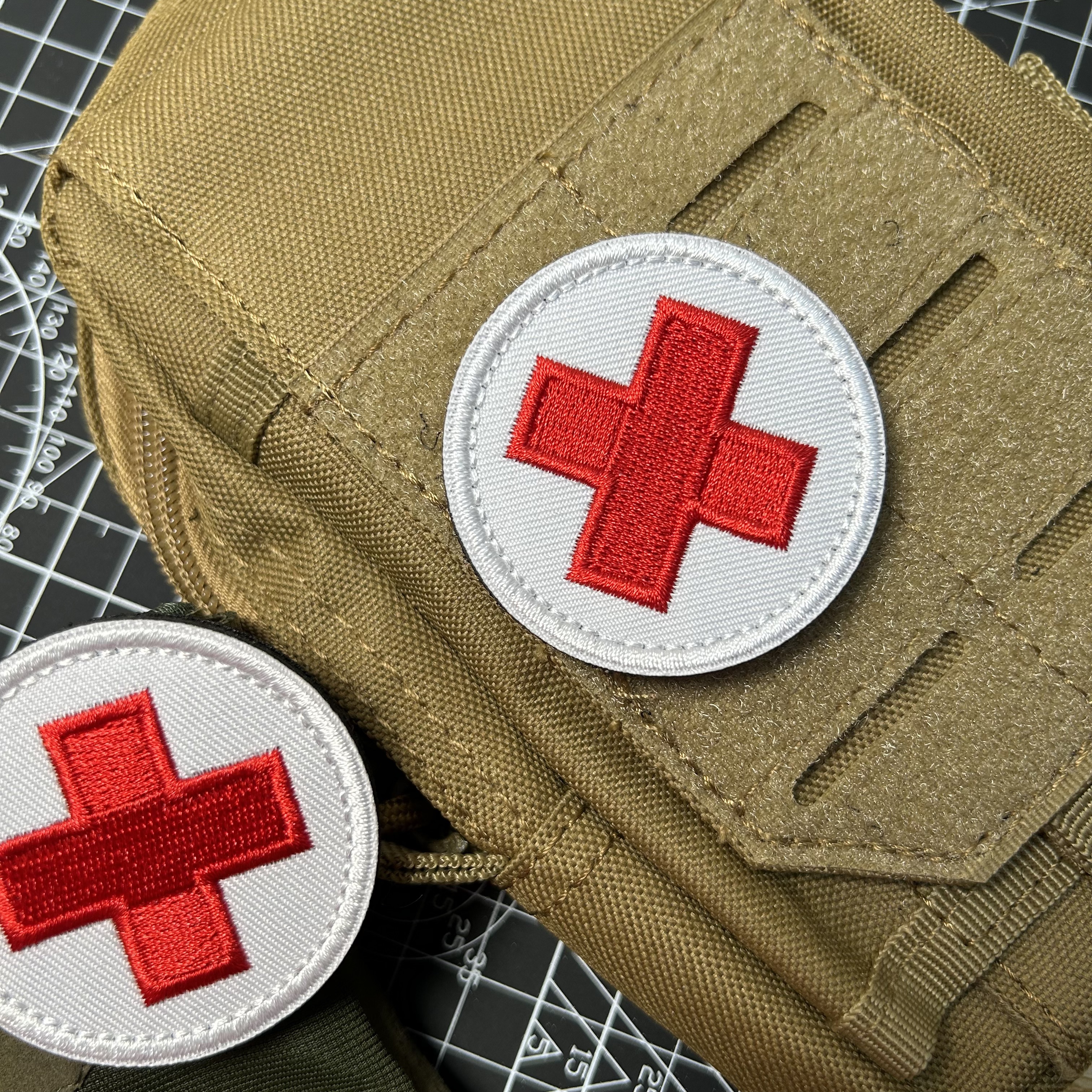 First Aid Red Cross Round Patc - مراجعة First Aid Bag Kit وسعره